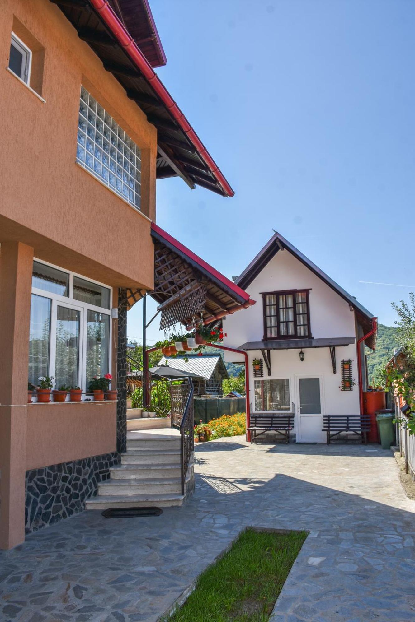 Casa Diana-Maria Curtea de Argeş Exterior foto